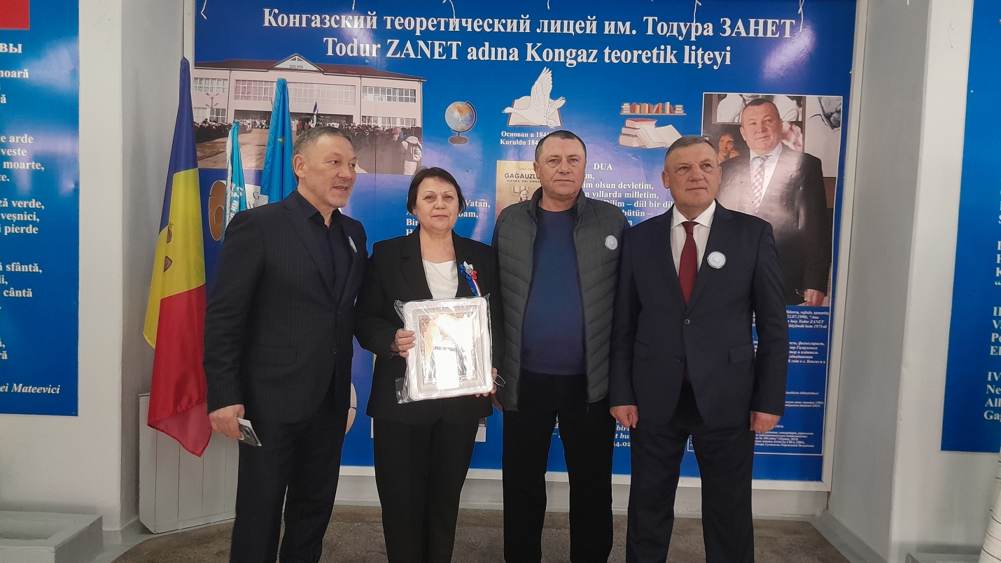 ВЫПУСКНИК ПОДДЕРЖАЛ РОДНУЮ ШКОЛУ: в лицее имени Т. Занет открылся современный кабинет географии